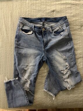 Judy Blue Light Blue Distressed Women’s Jeggings